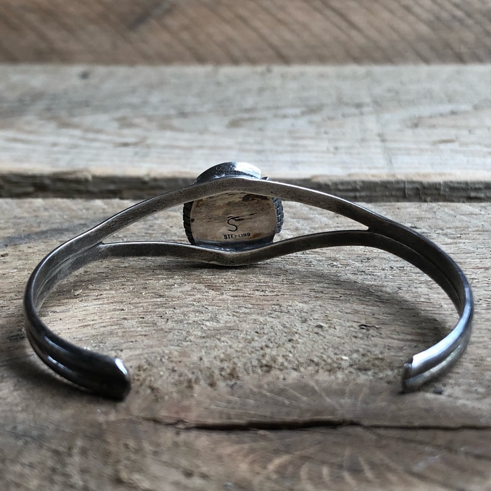 Vintage Navajo Sterling Turquoise Cuff Bracelet - Picture 5 of 13